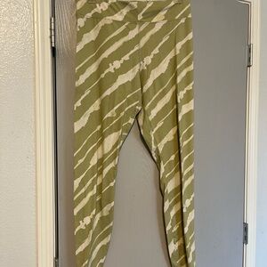 New Directions Green and Cream Leggings